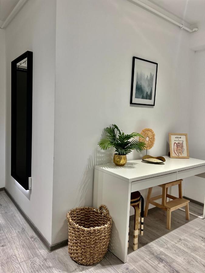 Boholand Apartment Брашов Екстериор снимка