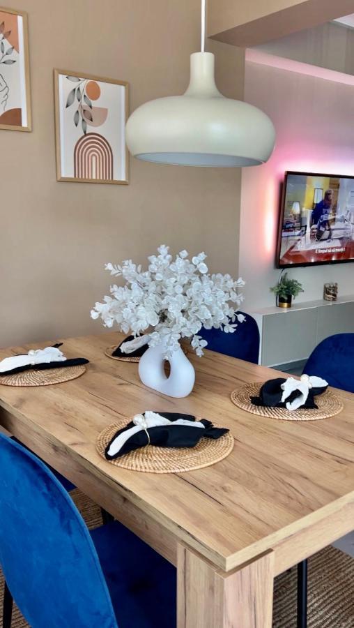 Boholand Apartment Брашов Екстериор снимка