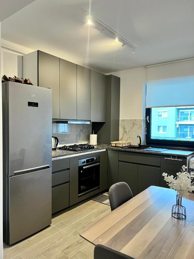 Boholand Apartment Брашов Екстериор снимка